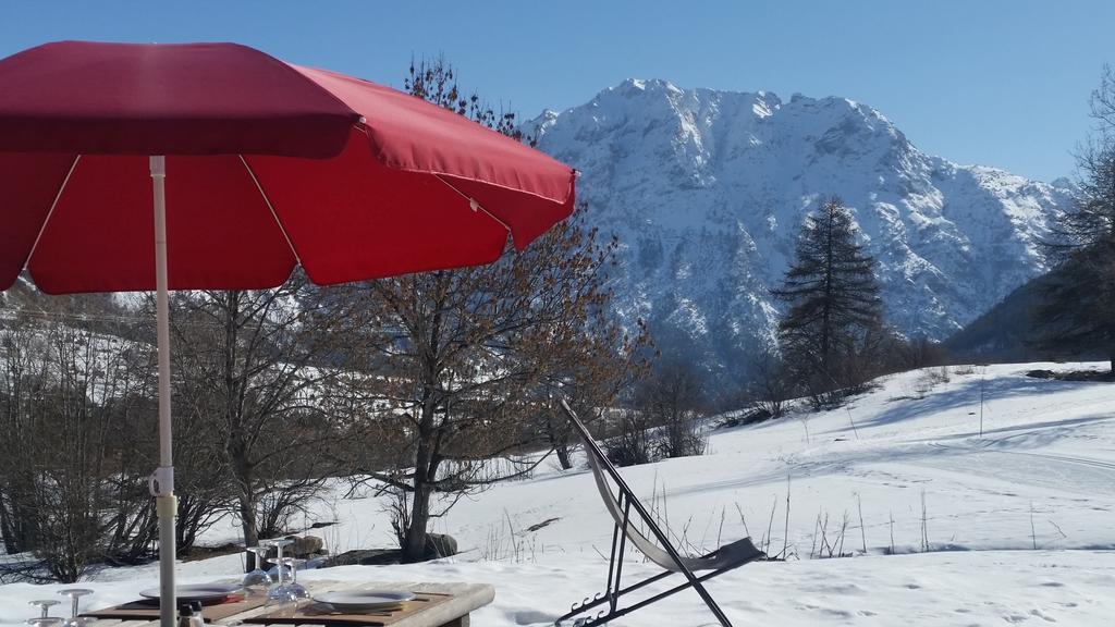 Un Brin Cosy Nevache Luaran gambar